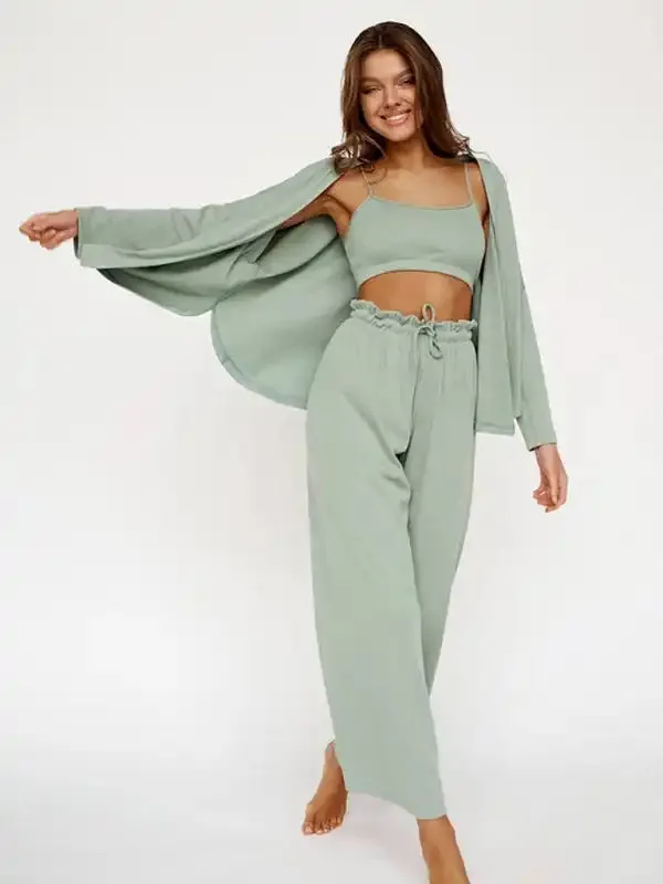 Comfortable women’s pajamas for home wear three-piece set