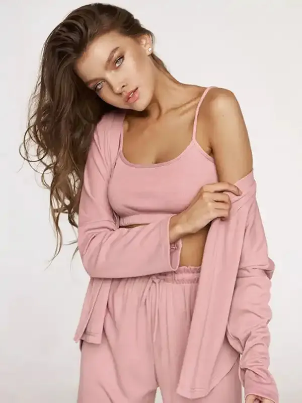 Comfortable women’s pajamas for home wear three-piece set