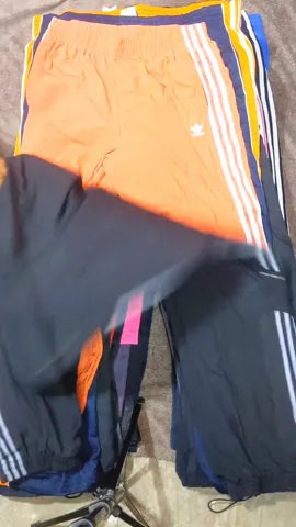 MV114# Vintage Adidas track pants